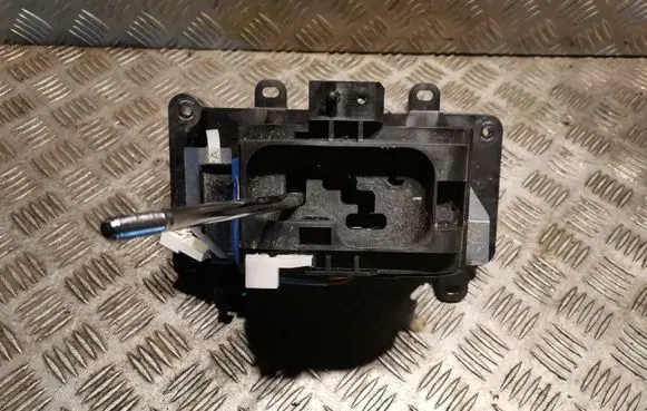 Lexus IS 220D-250-350 Gear selector 3352153050