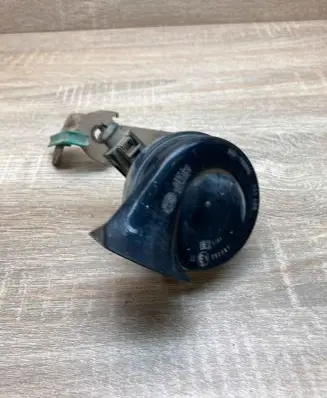 Skoda Kamiq Horn signal 4D0971992 WithPlug