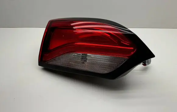 Chrysler Pacifica Tailgate rear/tail lights 