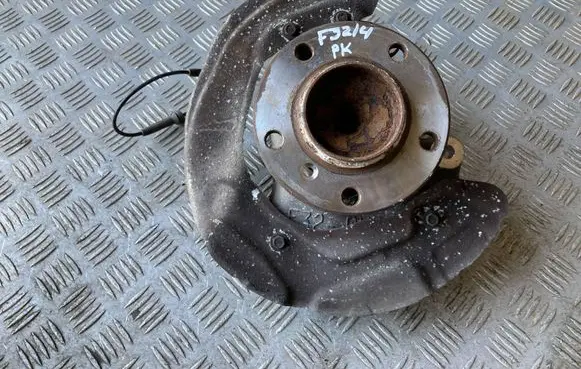 BMW 4 F32 F33 Front wheel hub