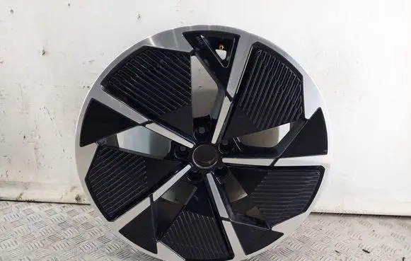 Audi Q4 e-tron R21 alloy rim 89A601025S