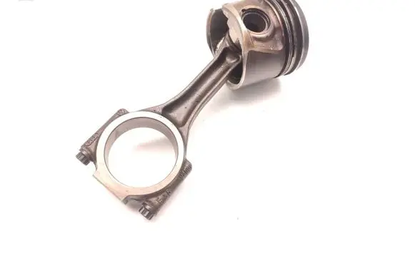 Volkswagen Tiguan Piston with connecting rod CBAB