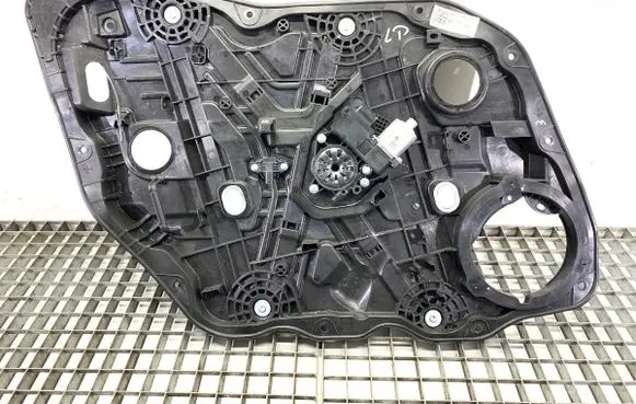 KIA Niro Front door window regulator with motor 82470AT060