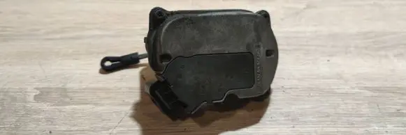 Audi Q7 4L Intake manifold valve actuator/motor 2C5310604