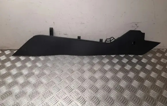 Skoda Octavia Mk4 Panel trim 5E4863046B