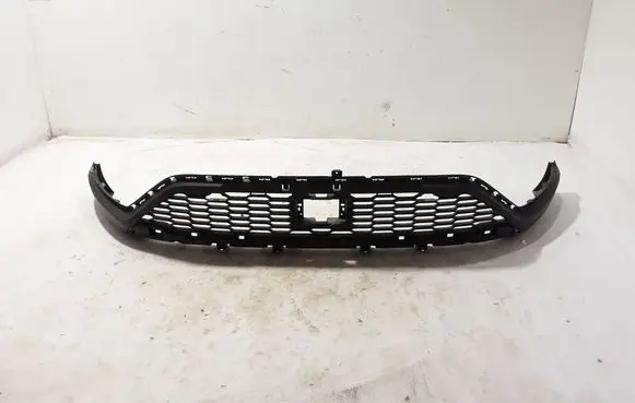 Front bumper lower grill