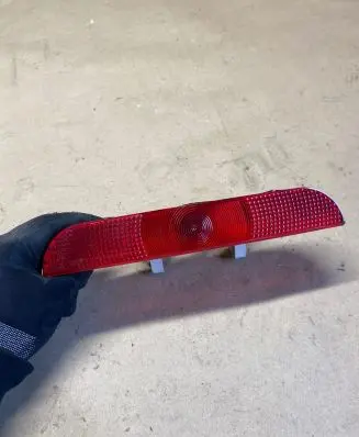 Mazda 3 I Third/center stoplight P3591