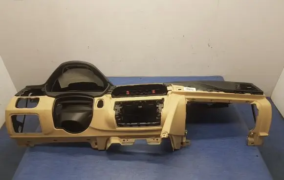 BMW 7 F01 F02 F03 F04 Dashboard IT4933869