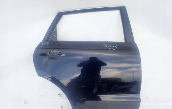 KIA Niro Rear door