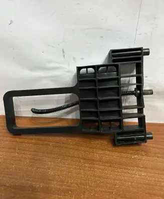 Mercedes-Benz E W212 Battery bracket 123456789 D371