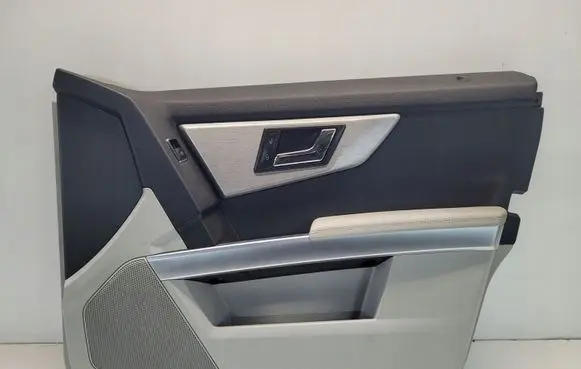 Mercedes-Benz GLK (X204) Front door card panel trim