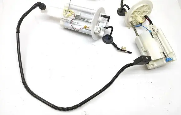 Lexus IS III XE30 Fuel injection high pressure pump 7702053200 2921000850 12V0002