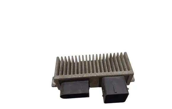 Opel Movano B Glow plug pre-heat relay 8200558438A RCS812