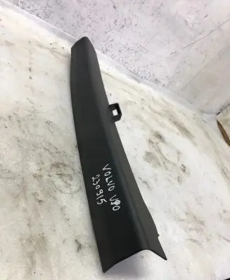 Volvo S90, V90 (D)pillar trim (top) 31377675
