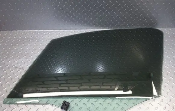 Peugeot Partner Front door window glass four-door 9201L9