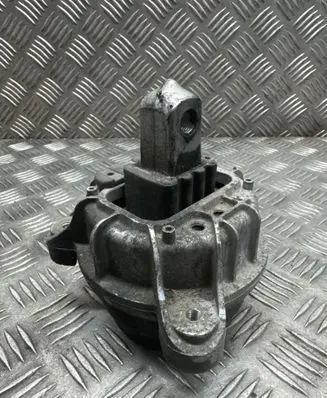 BMW 5 F10 F11 Engine mount bracket 6785602 191112
