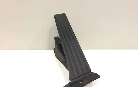 BMW 1 F20 F21 Accelerator throttle pedal 35426789529 12037313DE 6PV01043500