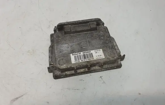 BMW 1 E81 E87 Xenon control unit/module 7180050 63117180050