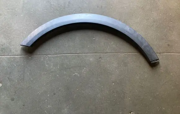 Front arch trim