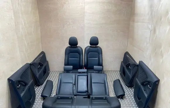 Toyota Avensis T270 Interior set 
