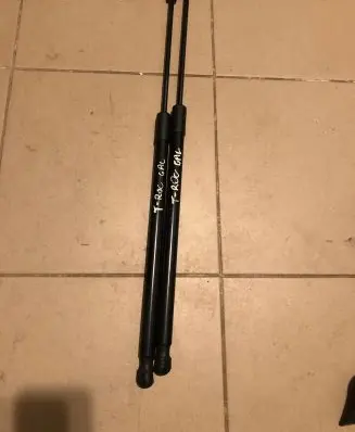 Volkswagen T-Roc Tailgate/trunk strut/damper 2GA827550A