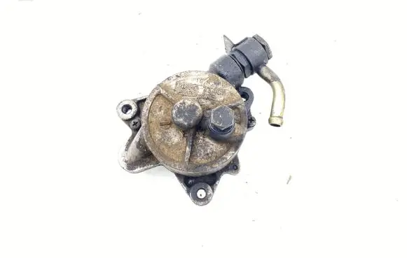 Nissan Navara D22 Vacuum pump 146507T401