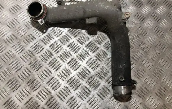 Intercooler hose/pipe