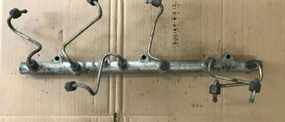 BMW 3 E46 Fuel main line pipe 0445216002