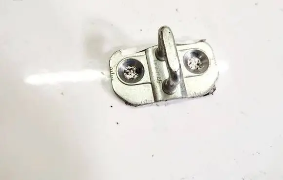 Mercedes-Benz A W169 Rear door lock loop/hook striker 