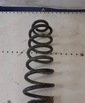 Volkswagen Touran I Rear coil spring