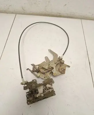 Mercedes-Benz Vito Viano W638 Sliding door lock 6387600040 A6387600040