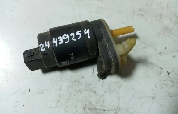 Opel Zafira B Windscreen/windshield washer pump 24439254