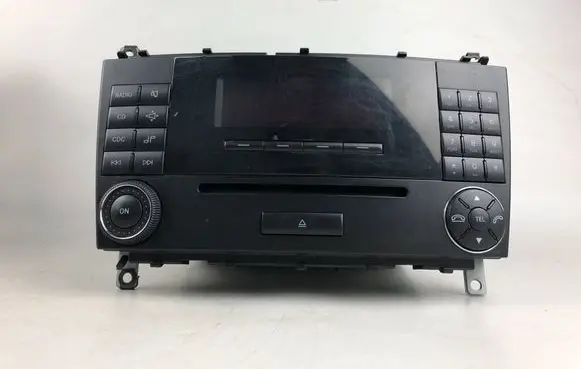 Mercedes-Benz C W203 Radio/CD/DVD/GPS head unit A2038704589