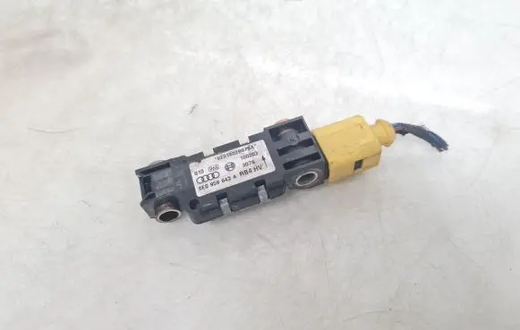 Audi A6 S6 C5 4B Airbag deployment crash/impact sensor 8E0959643A