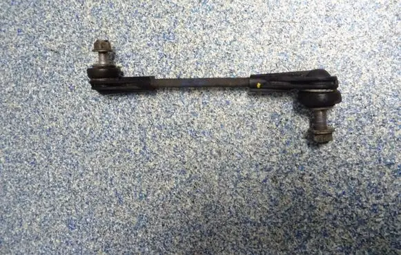 BMW 8 G14 Front anti-roll bar/stabilizer link 6861483
