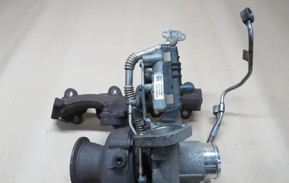 Opel Insignia A Turbo 55487664 TEV0275A 8220724