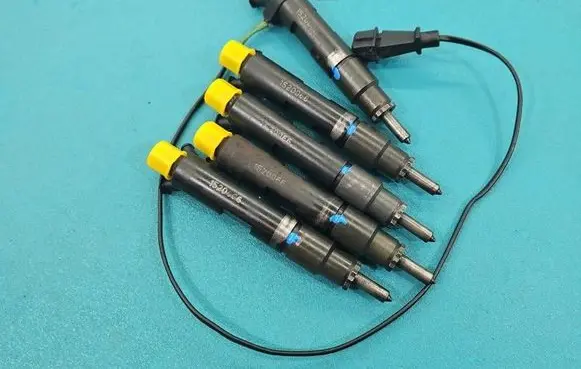 Volkswagen Transporter - Caravelle T4 Fuel injector 074130202N IMPRK1520066