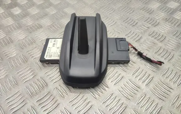 Volkswagen Transporter - Caravelle T7 Aerial GPS antenna 5WA035741B 7T1035507E