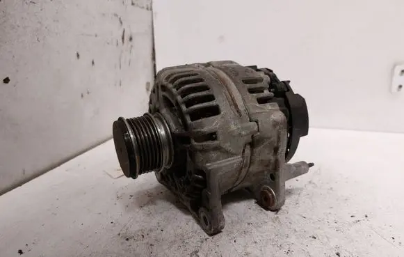 Skoda Fabia Mk2 (5J) Generator/alternator 045903023 0124325012