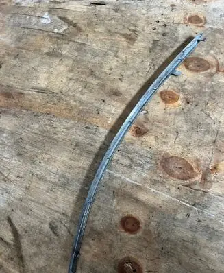 Front bumper splitter molding