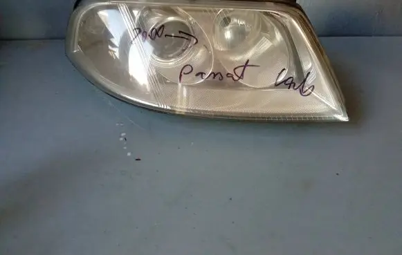 Volkswagen PASSAT B5.5 Headlight/headlamp 3b0941016an