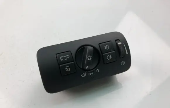 Volvo XC70 Light switch 30739414