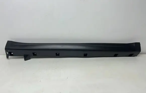 Suzuki Vitara (LY) Side skirt front trim 7723L54P0