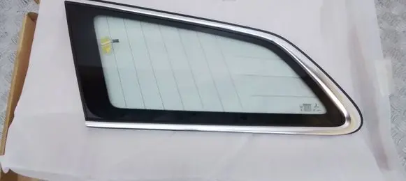 Volvo S90, V90 Rear side window 32219282