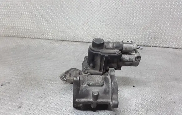 Volkswagen Caddy EGR valve 03G129637A