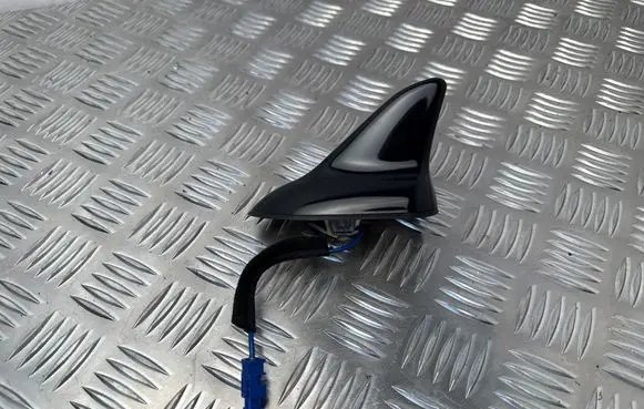 Opel Insignia B Aerial GPS antenna 39240375 7410300000000K 000140640