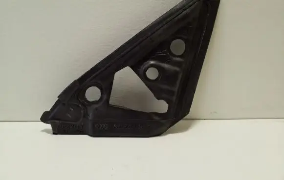 Audi Q3 8U Other front door trim element 8U0867368R