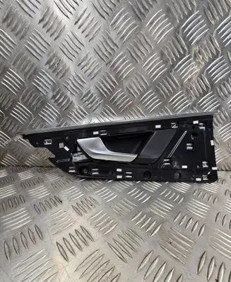 Audi Q7 4M Rear door interior handle 4M0839019E