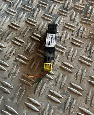 Volvo XC70 Airbag deployment crash/impact sensor 8622365 010905