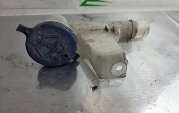 Peugeot 308 Window washer liquid tank fill tube 9800715580